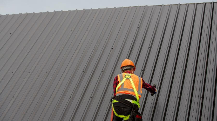 Professional gutter cleaning in Larsen Bay, AK